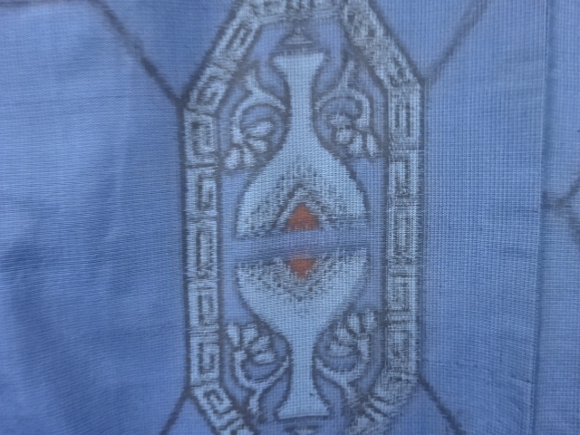 アンティーク　花盆模様織出し本場村山泥大島紬着物